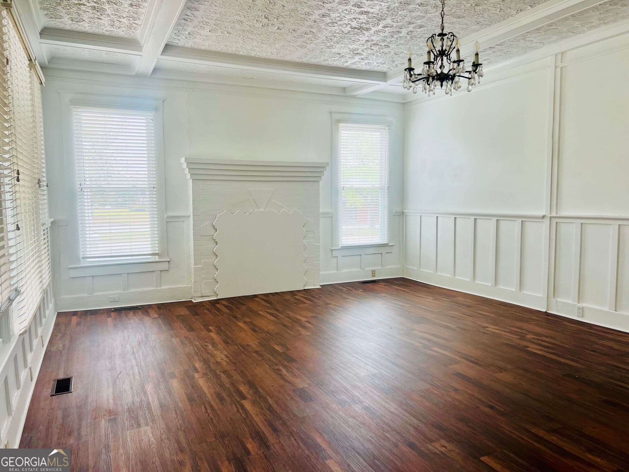 3 bedroom, 2.5 bathroom, 2,609 sq ft single family residence for sale at 40 S College Street, Metter, GA 30439 — photo 3