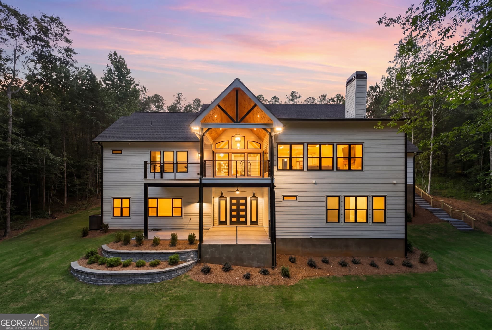 5 bedroom, 4.5 bathroom, 6,000 sq ft single family residence for sale at 101 Attwater Circle, Dawsonville, GA 30534 — photo 7