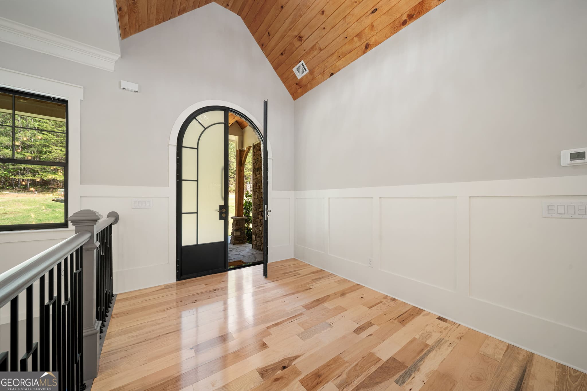5 bedroom, 4.5 bathroom, 6,000 sq ft single family residence for sale at 101 Attwater Circle, Dawsonville, GA 30534 — photo 8