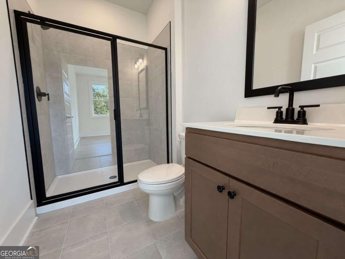 3 bedroom, 3.5 bathroom, 2,308 sq ft townhouse for sale at 5631 Peach Orchard Trail, Peachtree Corners, GA 30092 — photo 5