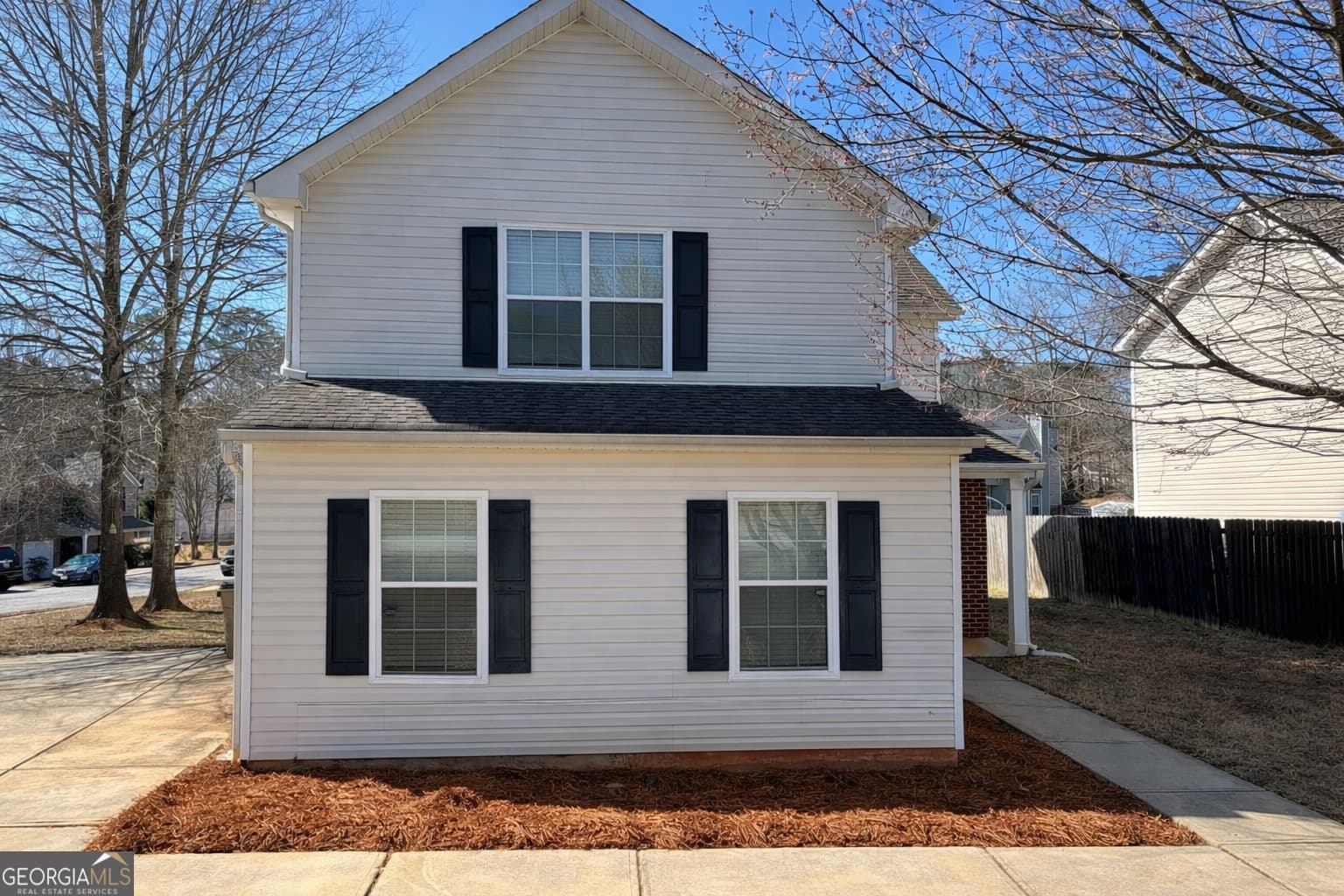 4 bedroom, 2.5 bathroom, 2,036 sq ft single family residence for sale at 10769 James Drive, Jonesboro, GA 30238 — photo 2