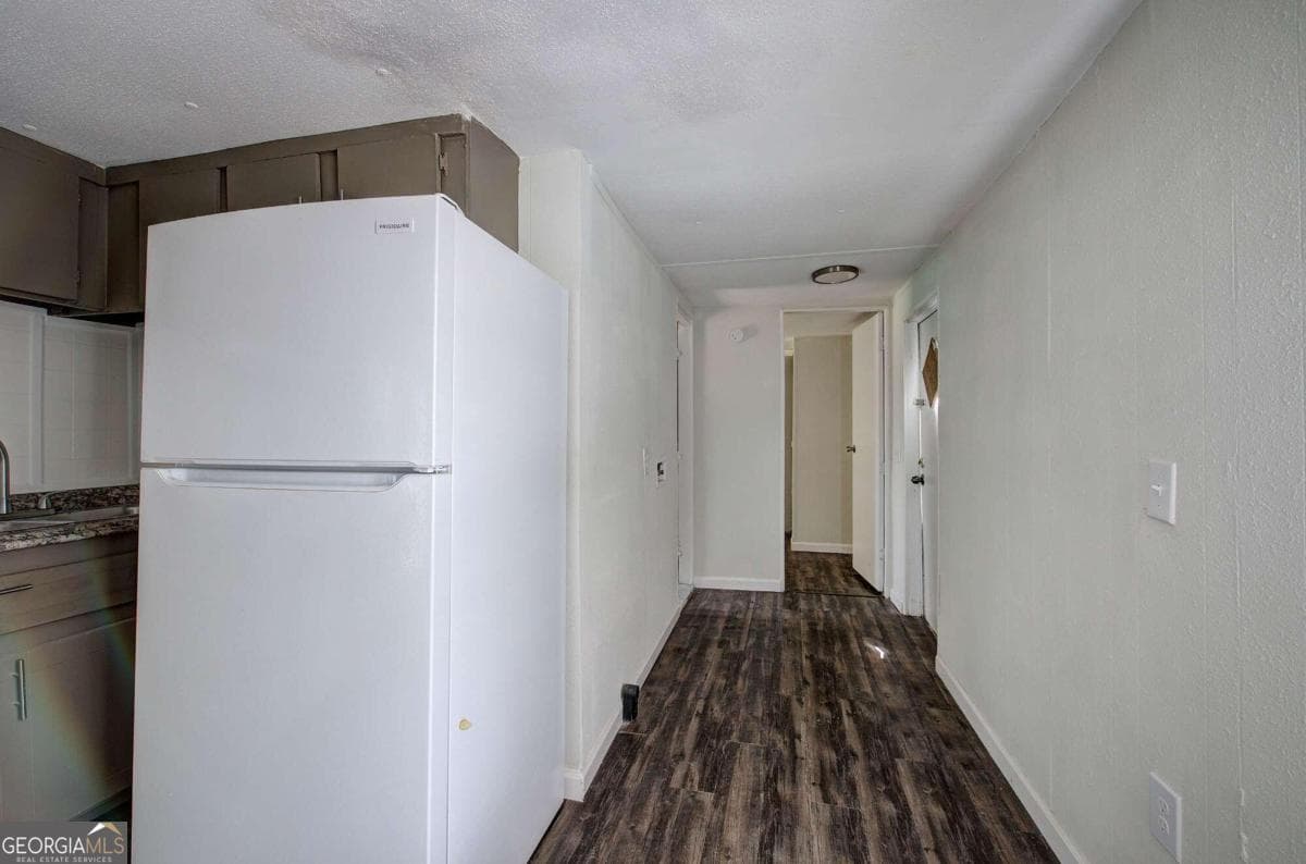 2 bedroom, 1 bathroom, 540 sq ft manufactured home,single family residence for rent at 242 W Big Indian Trail, Rome, GA 30165 for $1,200 a month — photo 5