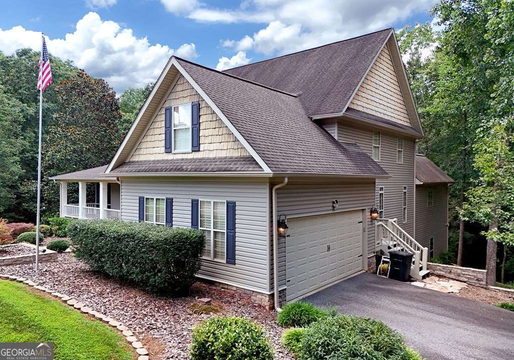 5 bedroom, 4.5 bathroom, 5,773 sq ft single family residence for sale at 371 Coosa Way, Blairsville, GA 30512 — photo 4