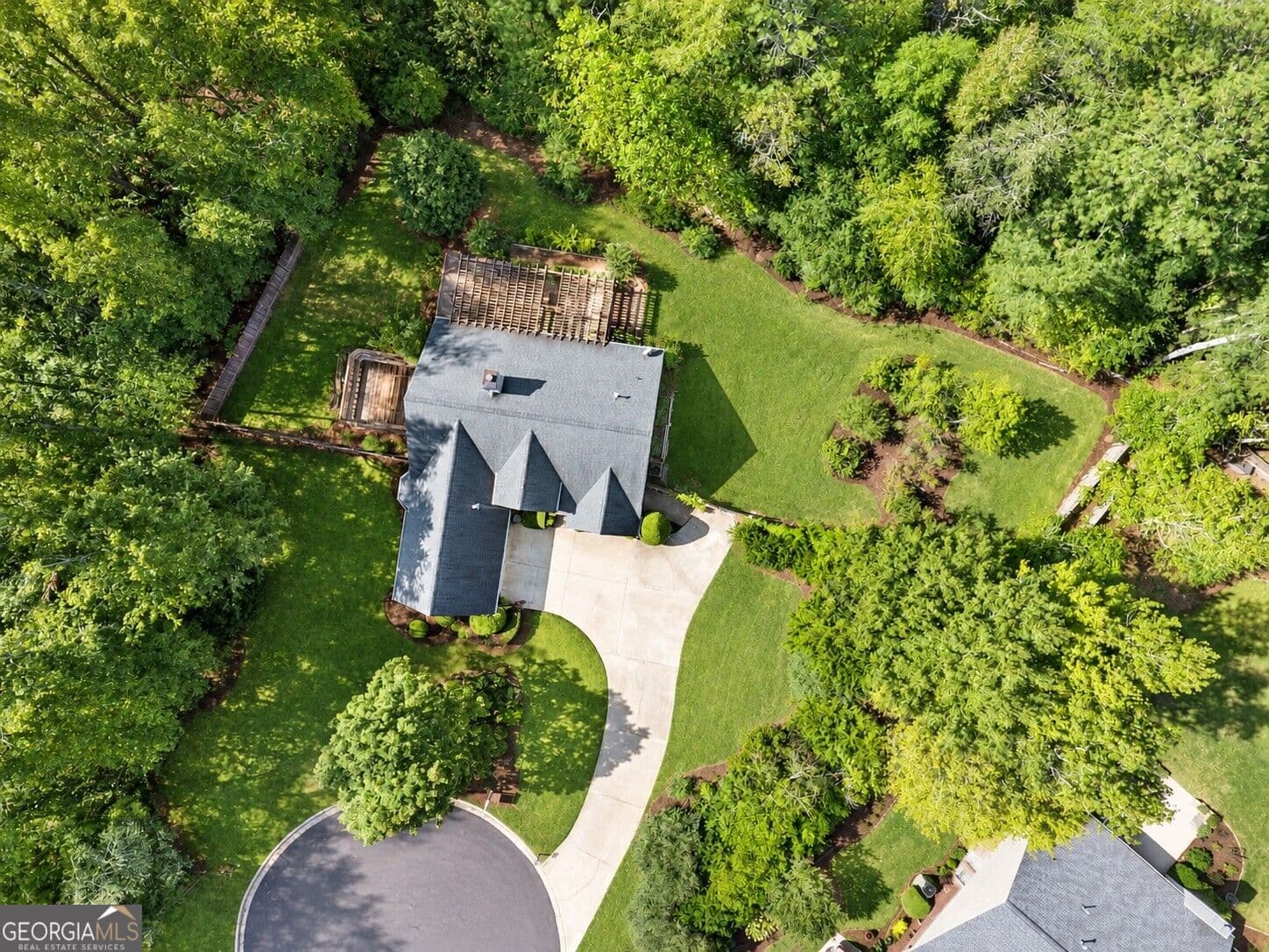 3 bedroom, 2 bathroom, 2,033 sq ft single family residence for sale at 7960 Black Horse Court, Cumming, GA 30041 — photo 2