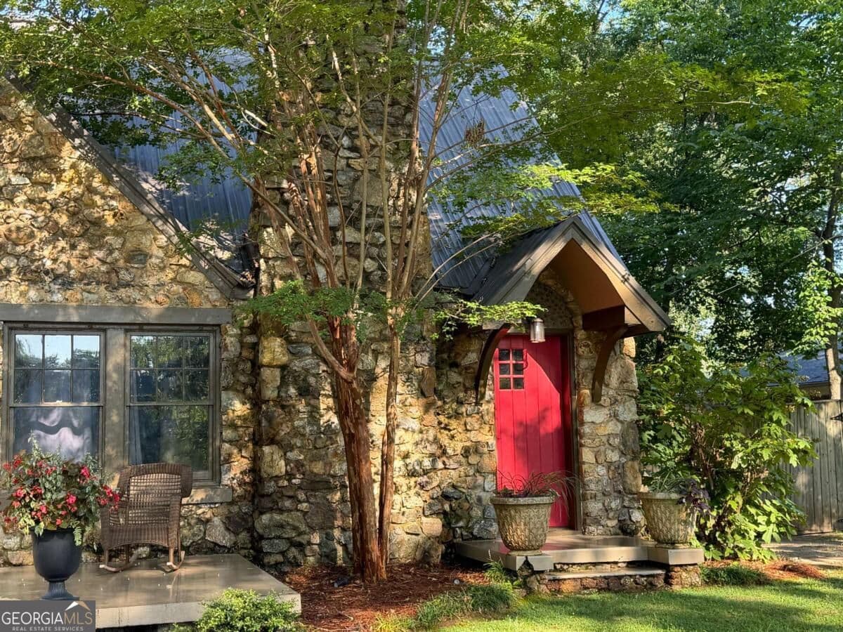 5 bedroom, 2 bathroom, 3,066 sq ft single family residence for sale at 607 N College Street, Cedartown, GA 30125 — photo 8