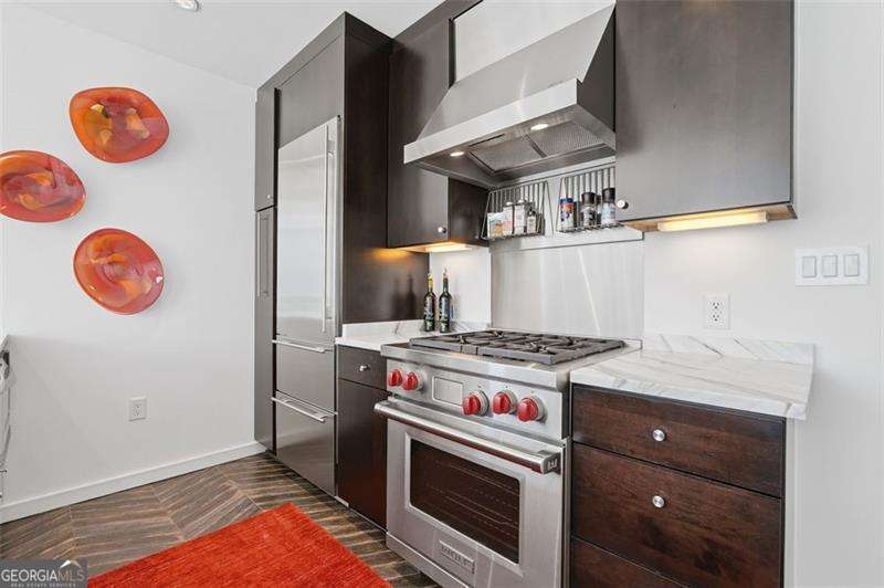 1 bedroom, 1 bathroom, 930 sq ft condominium for sale at 3325 Piedmont Road 1607, Atlanta, GA 30305 — photo 8