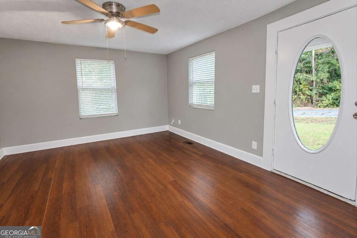2 bedroom, 2 bathroom single family residence for sale at 11 Opal Street, Cartersville, GA 30120 — photo 2