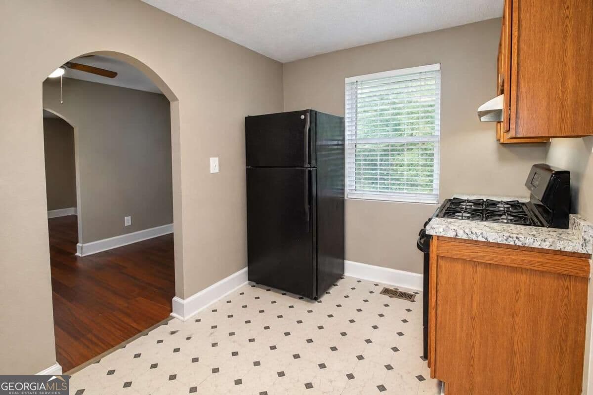 2 bedroom, 2 bathroom single family residence for sale at 11 Opal Street, Cartersville, GA 30120 — photo 9