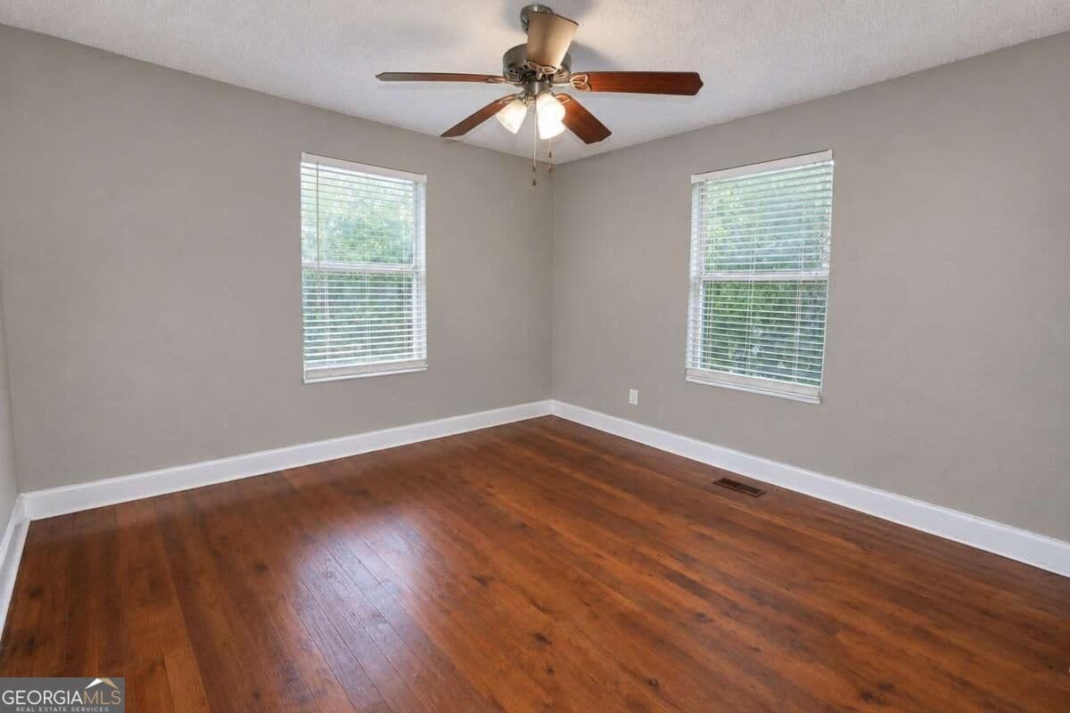 2 bedroom, 2 bathroom single family residence for sale at 11 Opal Street, Cartersville, GA 30120 — photo 10