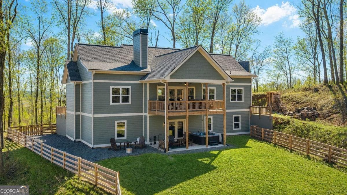 4 bedroom, 3 bathroom, 3,310 sq ft single family residence for sale at 218 Oak Wood Lane, Ellijay, GA 30540 — photo 3