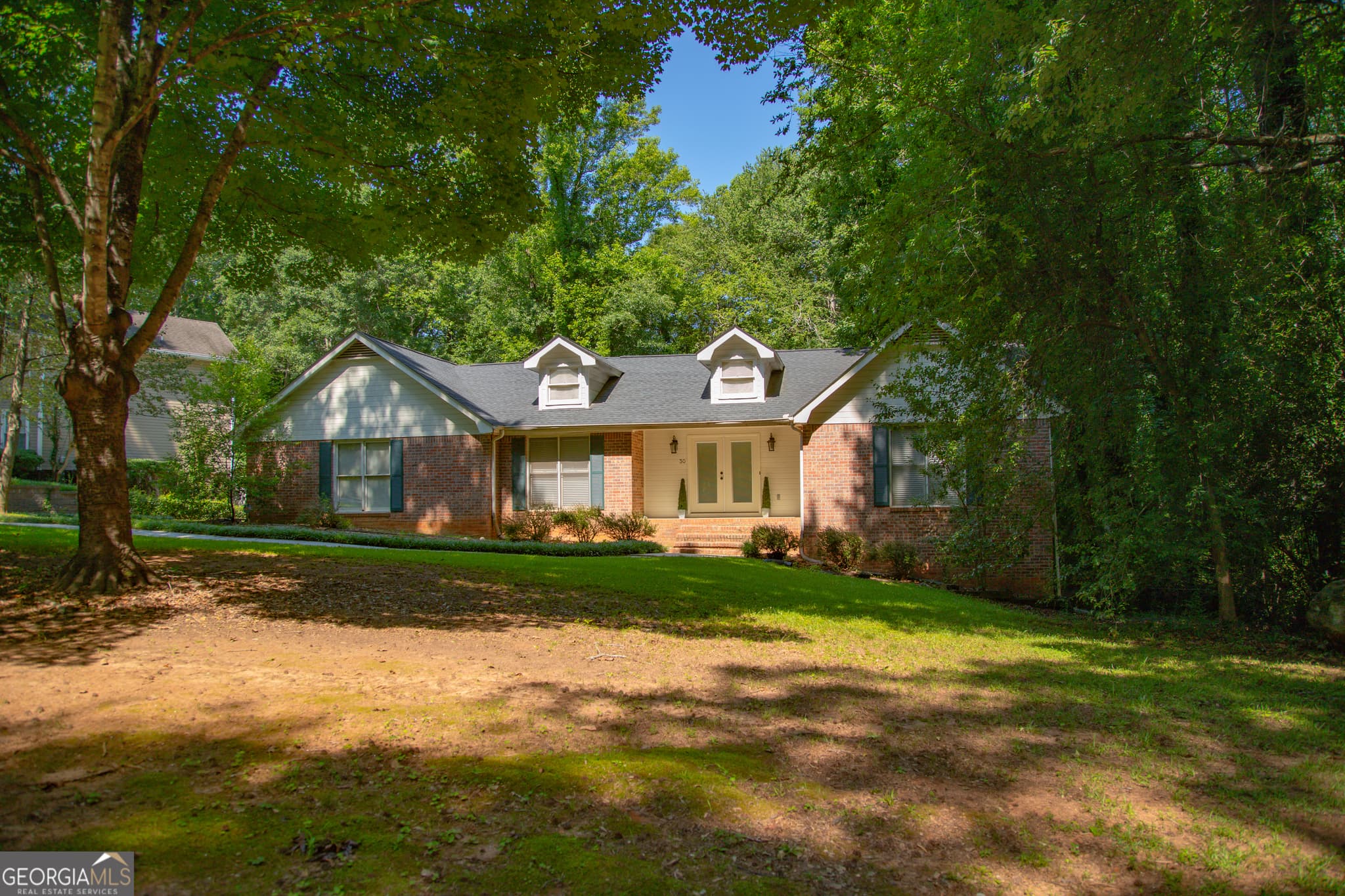 3 bedroom, 2 bathroom, 2,694 sq ft single family residence for sale at 30 Laurelwood Circle, Griffin, GA 30224