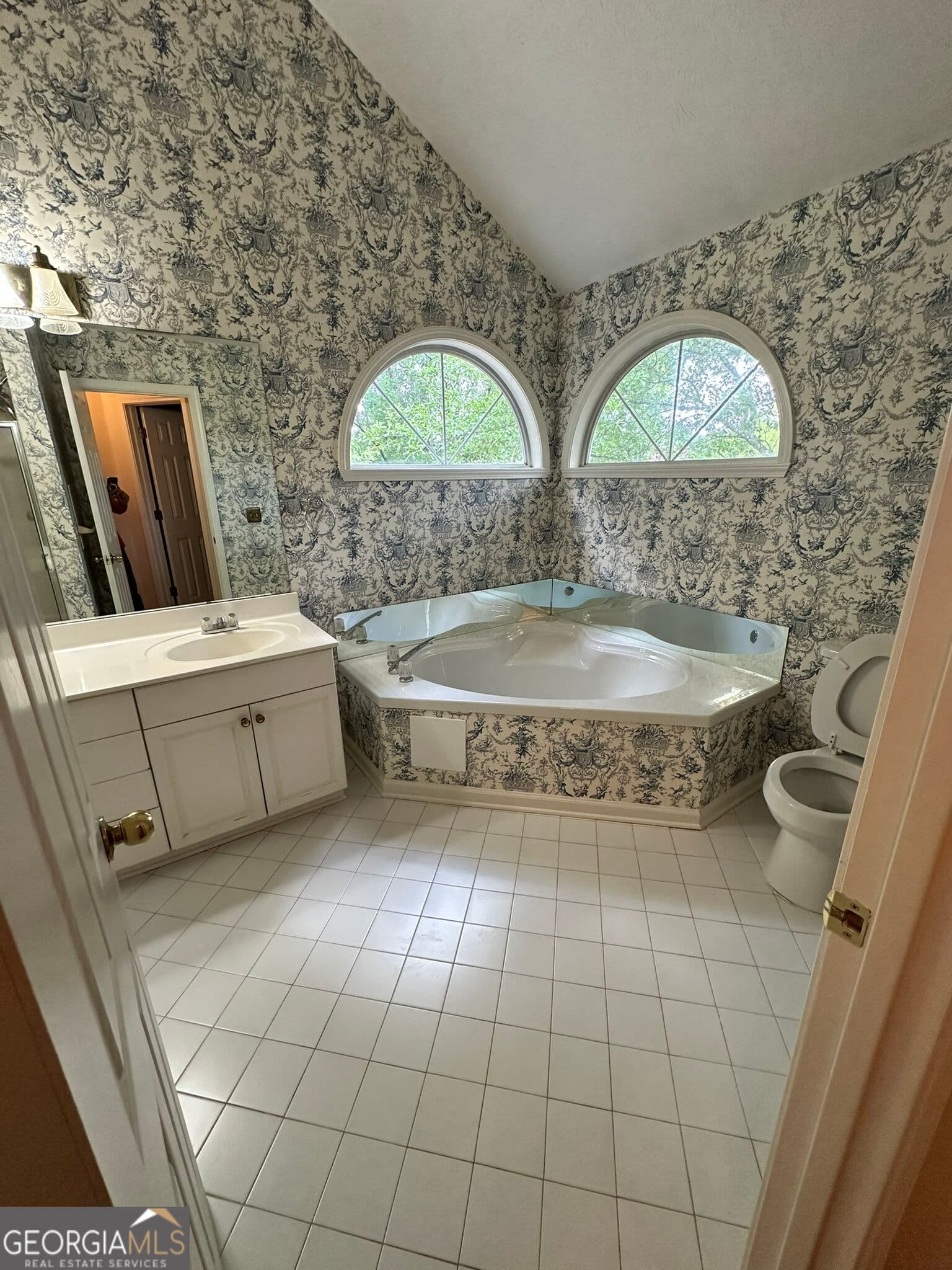 3 bedroom, 2.5 bathroom, 1,773 sq ft single family residence for rent at 2340 Bretdale Road, Duluth, GA 30096 for $2,395 a month — photo 9