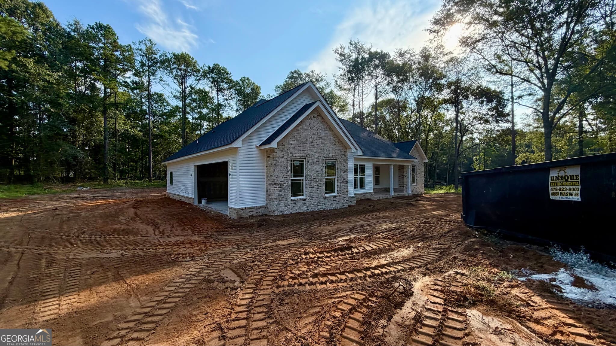 3 bedroom, 2 bathroom, 1,817 sq ft single family residence for sale at 3042 Plantation Drive, Dublin, GA 31021 — photo 4