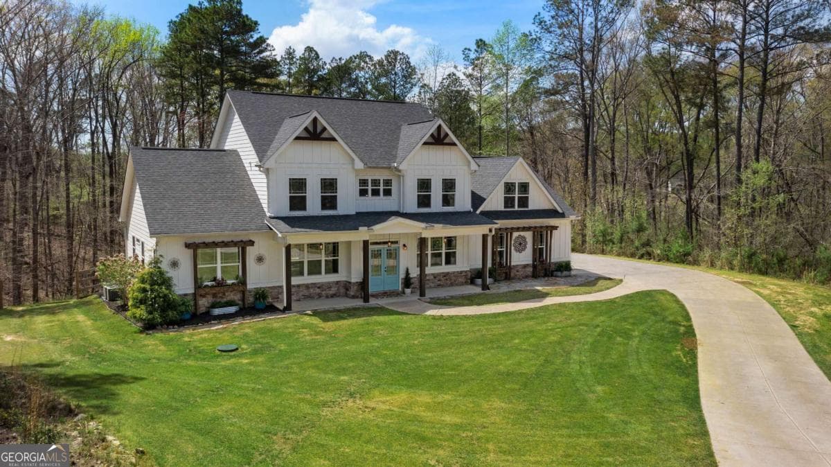 5 bedroom, 5 bathroom, 4,506 sq ft single family residence for sale at 401 Blossom Trail, Acworth, GA 30101 — photo 3