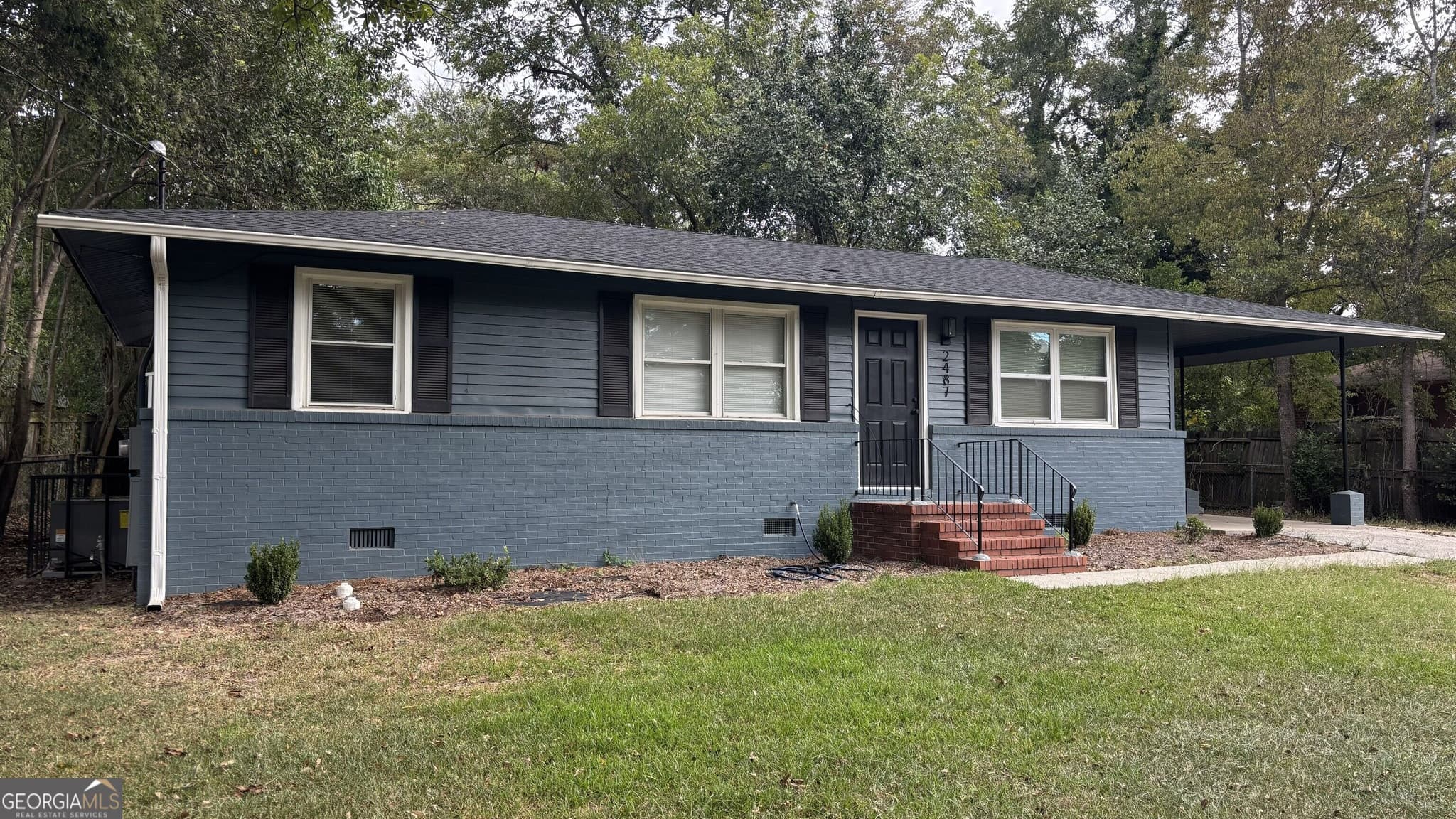 3 bedroom, 1 bathroom, 996 sq ft single family residence for sale at 2487 Rosen Avenue, Macon, GA 31206 — photo 2