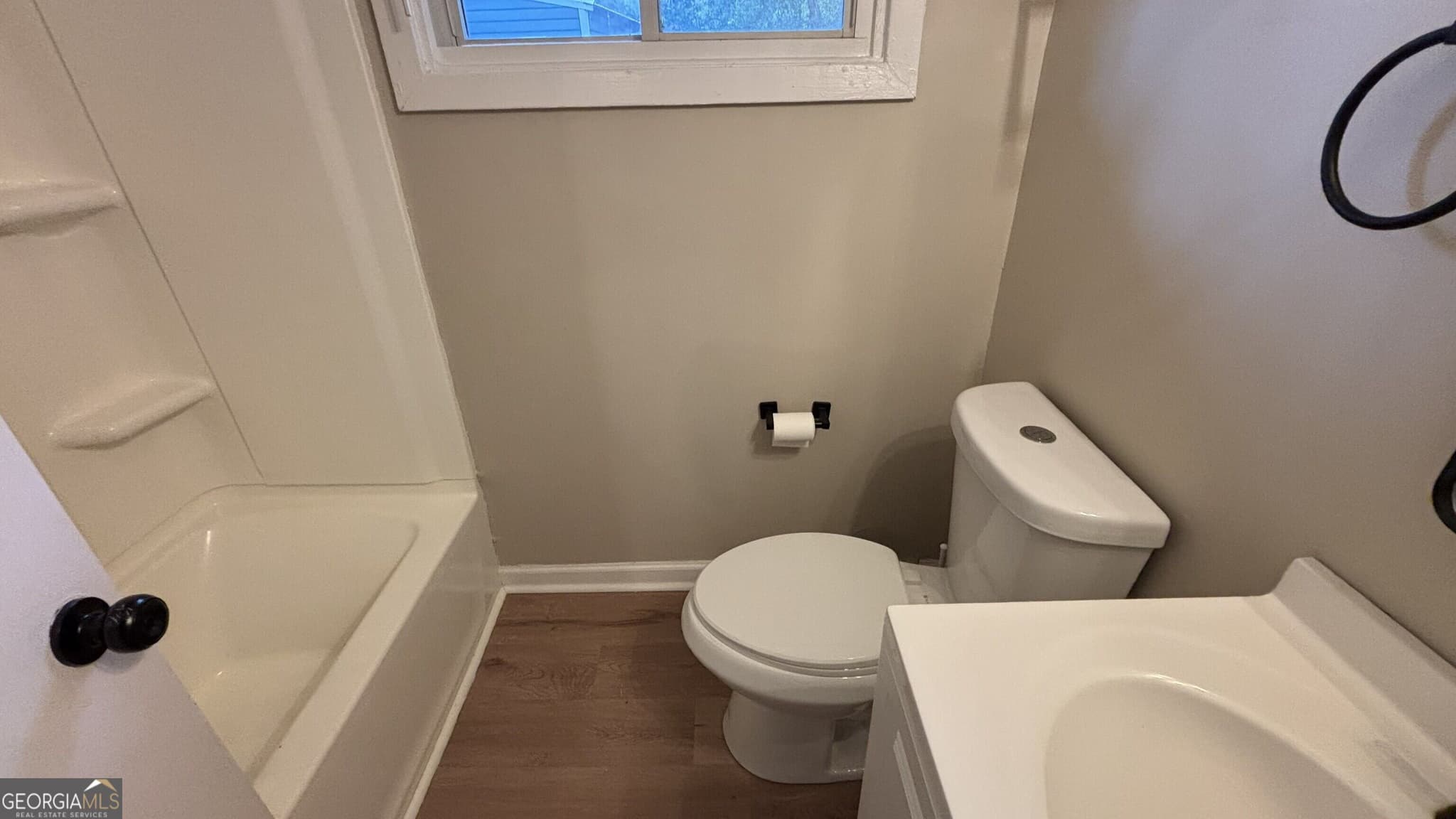 3 bedroom, 1 bathroom, 996 sq ft single family residence for sale at 2487 Rosen Avenue, Macon, GA 31206 — photo 6