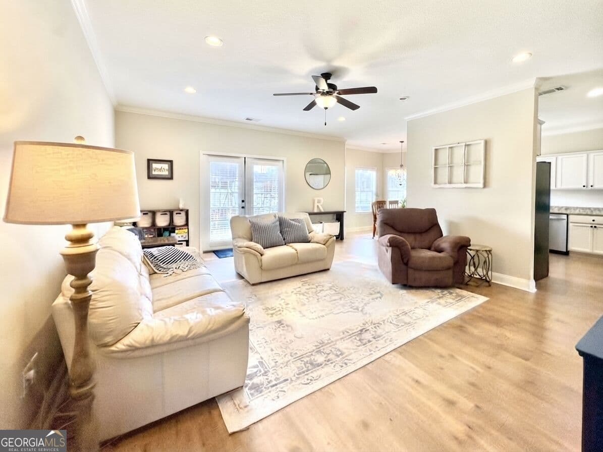 3 bedroom, 2 bathroom, 1,611 sq ft single family residence for sale at 127 Hadleigh Bluff, Brunswick, GA 31523 — photo 6