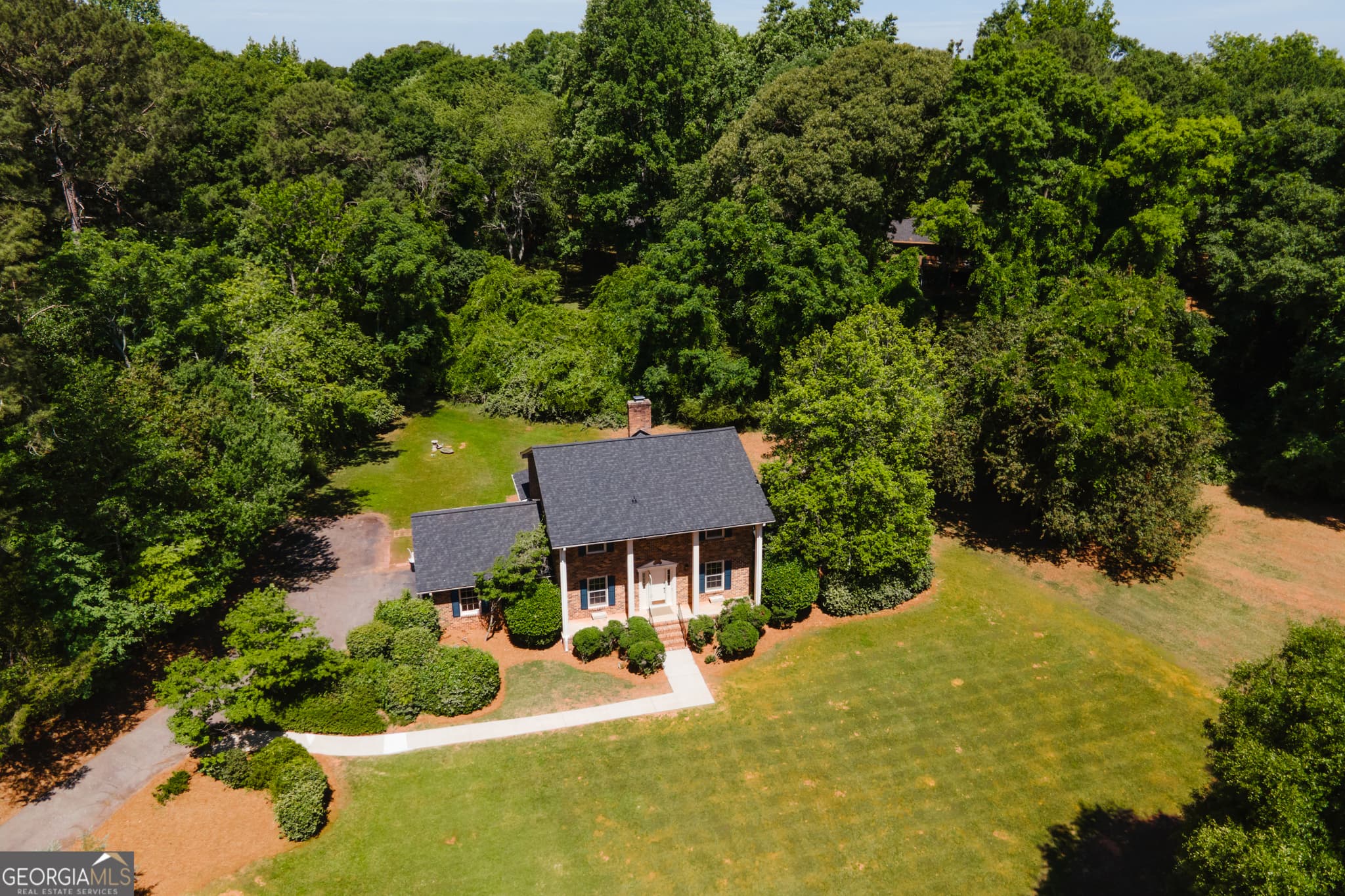 5 bedroom, 3 bathroom, 2,698 sq ft single family residence for sale at 100 Robin Road, Athens, GA 30605 — photo 6