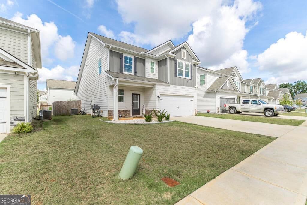 4 bedroom, 2.5 bathroom, 1,941 sq ft single family residence for sale at 129 Red Birch Lane, Warner Robins, GA 31093 — photo 3