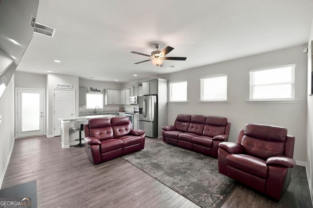 4 bedroom, 2.5 bathroom, 1,941 sq ft single family residence for sale at 129 Red Birch Lane, Warner Robins, GA 31093 — photo 10