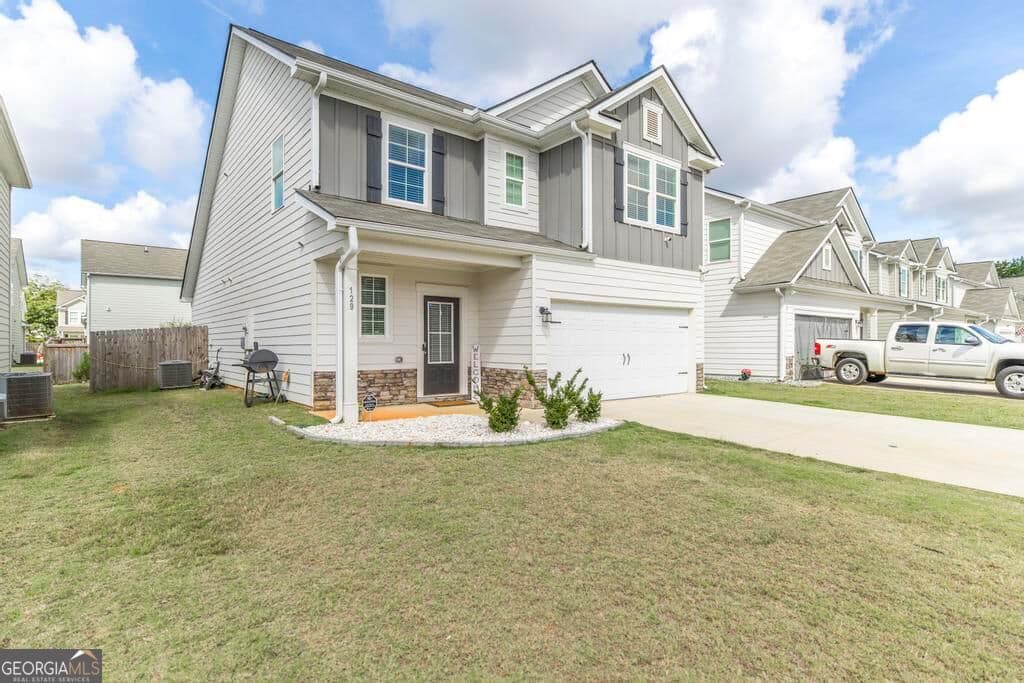 4 bedroom, 2.5 bathroom, 1,941 sq ft single family residence for sale at 129 Red Birch Lane, Warner Robins, GA 31093 — photo 4