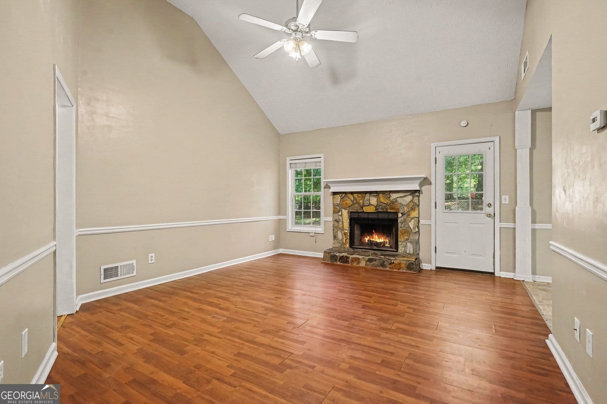3 bedroom, 2 bathroom, 1,172 sq ft single family residence for sale at 882 Whispering Way, Winder, GA 30680 — photo 3