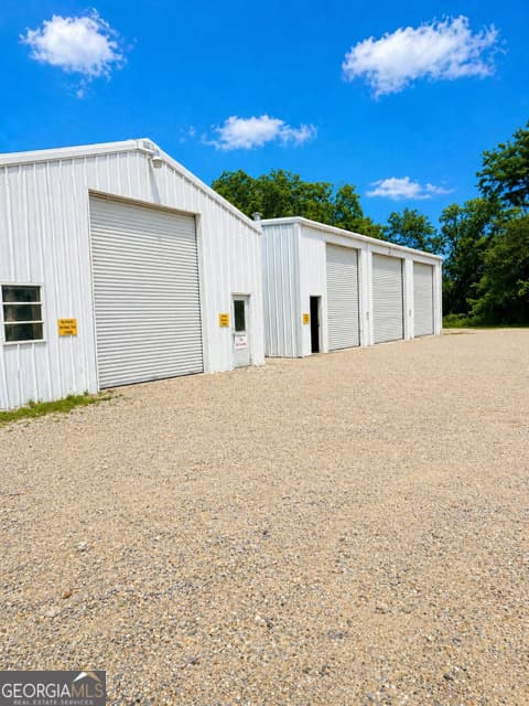 1 bedroom, 1 bathroom mixed use for sale at 1314 B County Road 79, Eufaula, AL 36027
