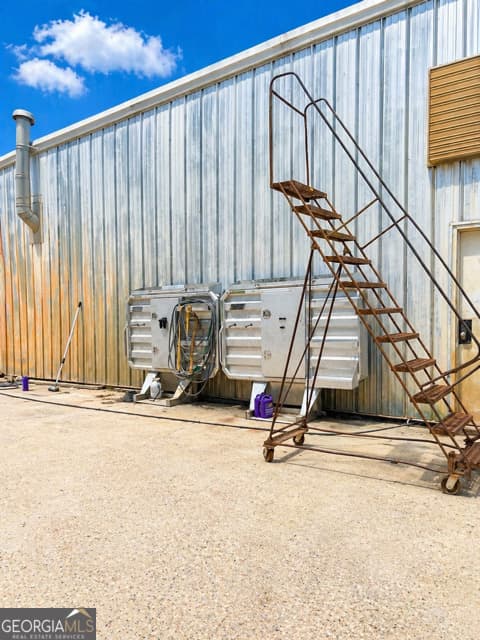1 bedroom, 1 bathroom mixed use for sale at 1314 B County Road 79, Eufaula, AL 36027 — photo 8