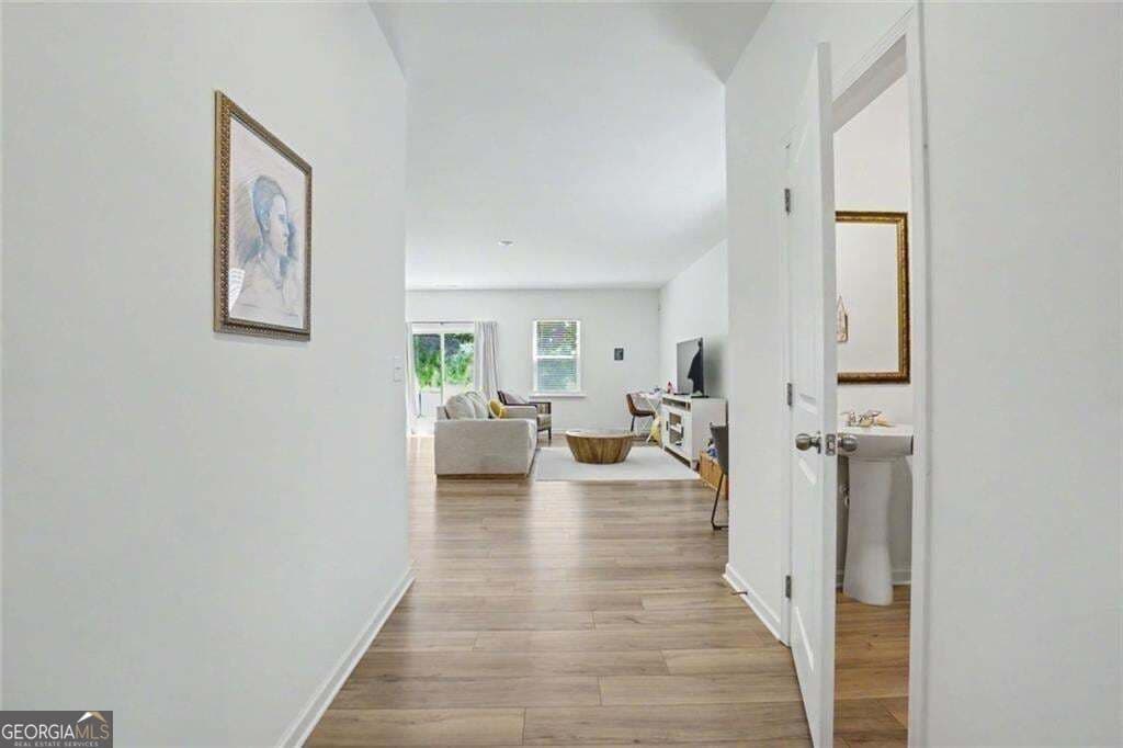 5 bedroom, 2.5 bathroom, 2,254 sq ft single family residence for sale at 304 Rivulet Drive, Dallas, GA 30132 — photo 6
