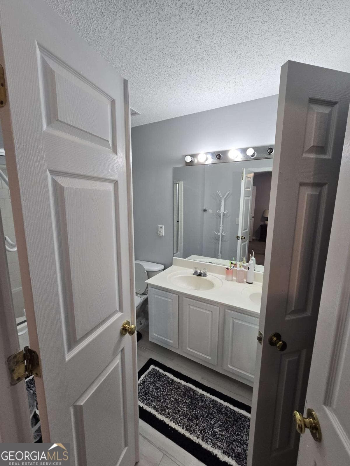 3 bedroom, 2.5 bathroom, 1,370 sq ft townhouse for sale at 1090 Kilmington Court 8, Alpharetta, GA 30009 — photo 7