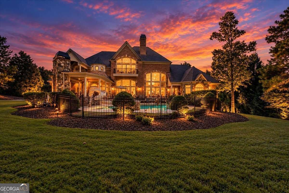 7 bedroom, 6 bathroom, 10,800 sq ft single family residence for sale at 3124 Watsons Bend, Milton, GA 30004 — photo 5