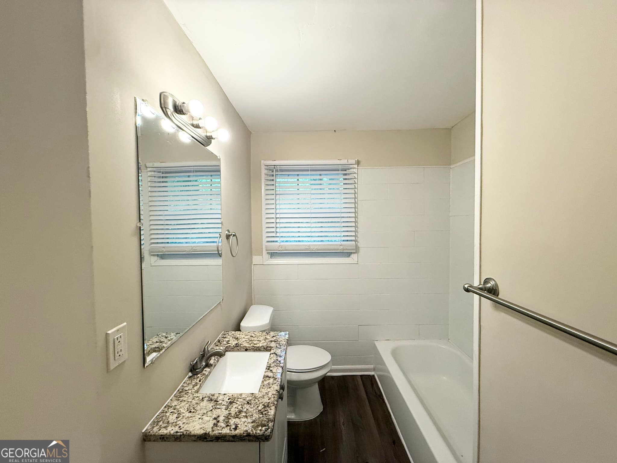 3 bedroom, 1 bathroom, 1,000 sq ft single family residence for sale at 2839 Waters Road, Atlanta, GA 30354 — photo 8