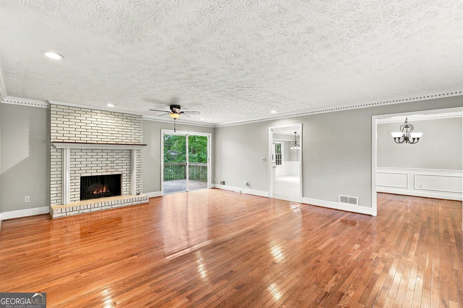 3 bedroom, 2.5 bathroom, 1,572 sq ft single family residence for rent at 4548 Shallowford Road, Roswell, GA 30075 for $2,450 a month — photo 4