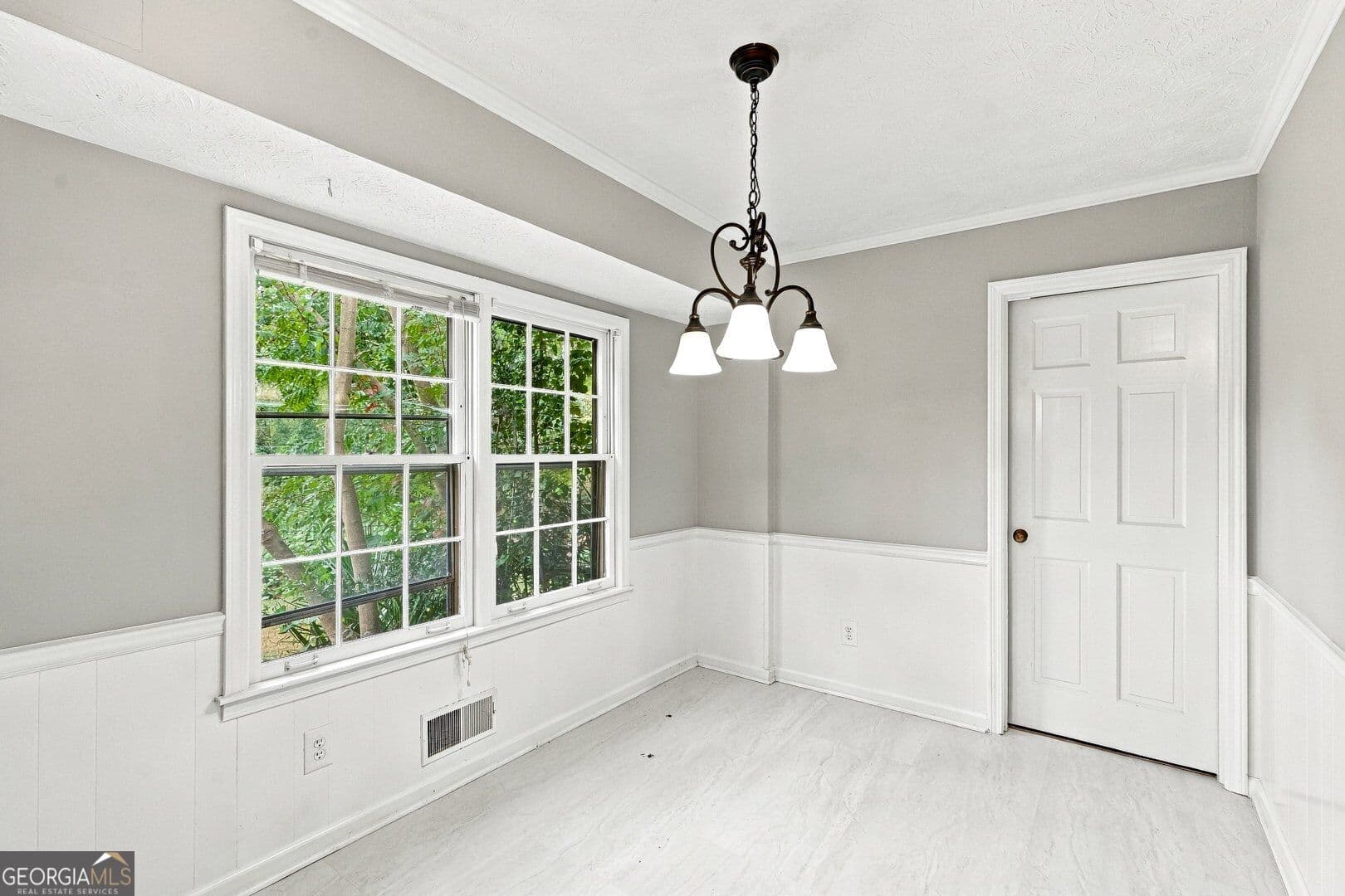 3 bedroom, 2.5 bathroom, 1,572 sq ft single family residence for rent at 4548 Shallowford Road, Roswell, GA 30075 for $2,450 a month — photo 8