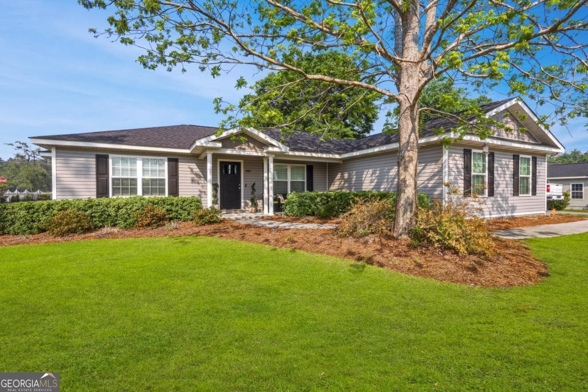 3 bedroom, 2 bathroom, 1,694 sq ft single family residence sold at 586 Caleb Circle, Jesup, GA 31545