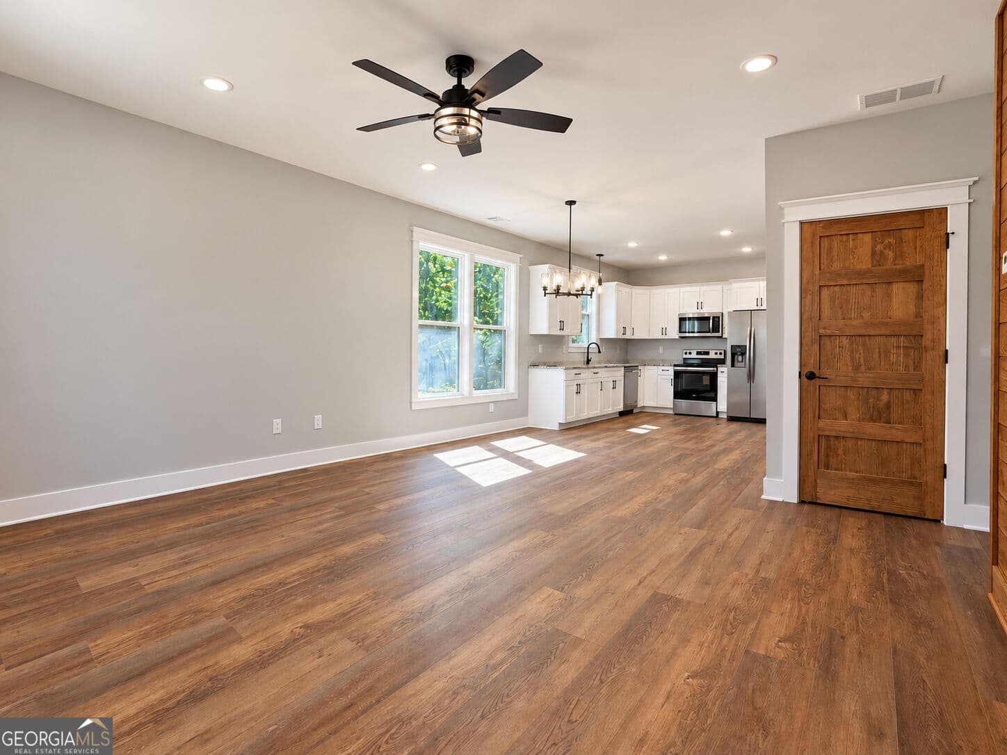 3 bedroom, 2.5 bathroom, 1,500 sq ft single family residence for sale at 232 Sautee Ridge Road, Clarkesville, GA 30523 — photo 5