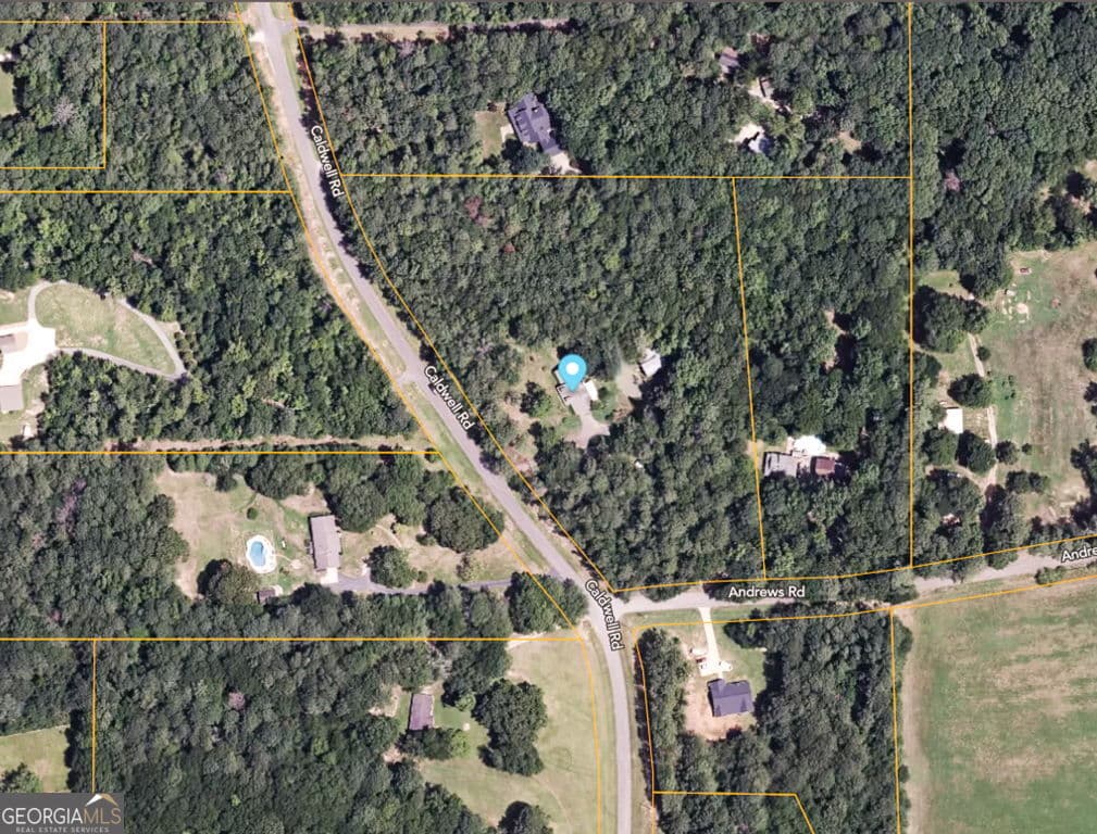3 bedroom, 2 bathroom, 2,083 sq ft single family residence for sale at 160 Caldwell Road, Griffin, GA 30223 — photo 6