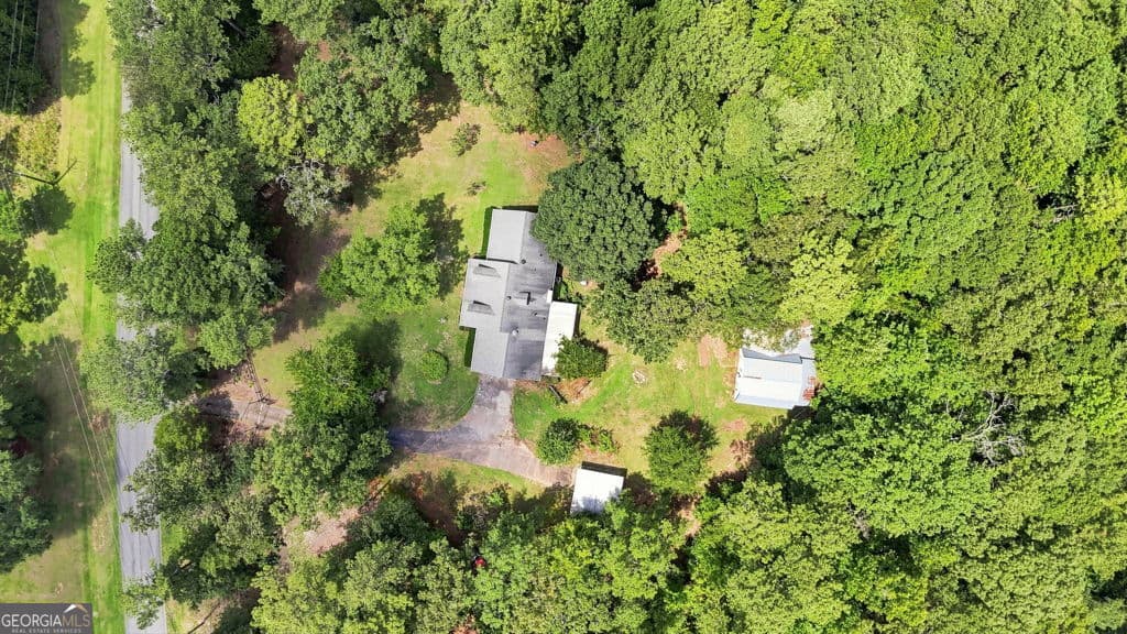 3 bedroom, 2 bathroom, 2,083 sq ft single family residence for sale at 160 Caldwell Road, Griffin, GA 30223 — photo 7
