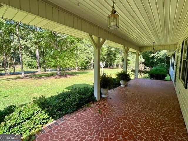 3 bedroom, 2 bathroom, 2,083 sq ft single family residence for sale at 160 Caldwell Road, Griffin, GA 30223 — photo 5