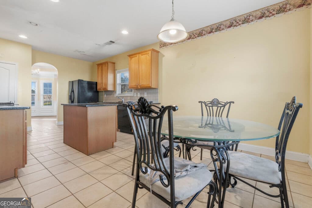 4 bedroom, 3.5 bathroom, 2,836 sq ft single family residence for sale at 820 Kaitlyn Drive, Loganville, GA 30052 — photo 8