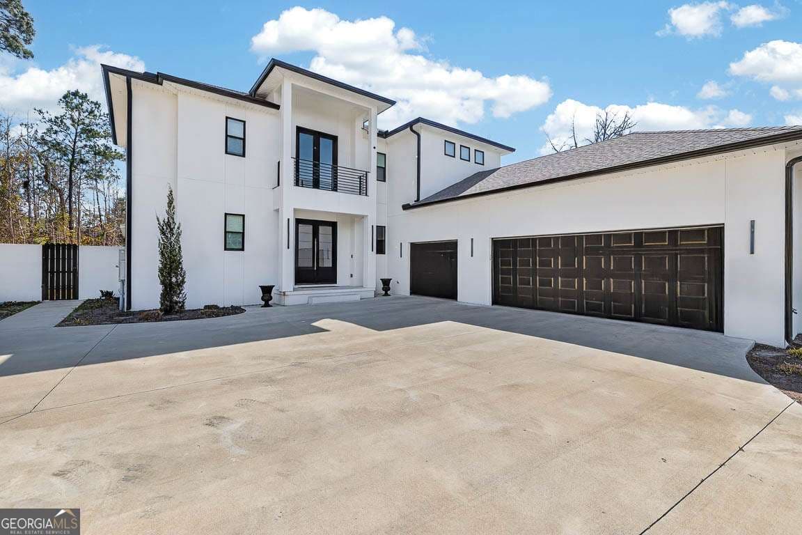 4 bedroom, 4.5 bathroom, 4,065 sq ft single family residence for sale at 13 Crows Nest Cove, Brunswick, GA 31523 — photo 2