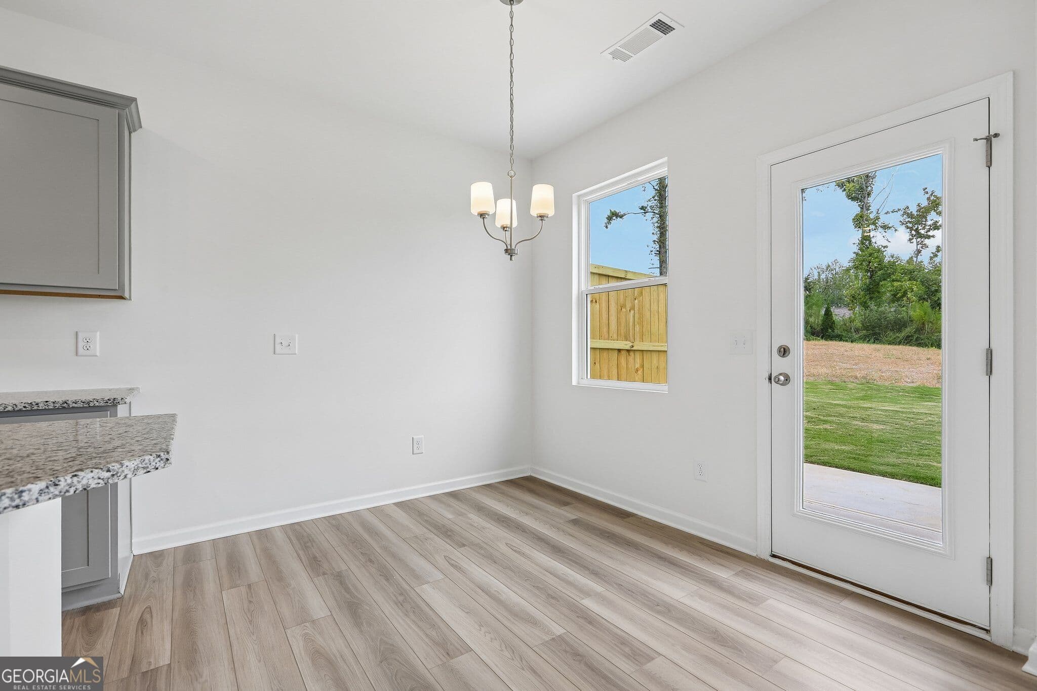 3 bedroom, 2.5 bathroom, 1,804 sq ft townhouse for sale at 48 Umber Lane LOT 18, Newnan, GA 30263 — photo 7