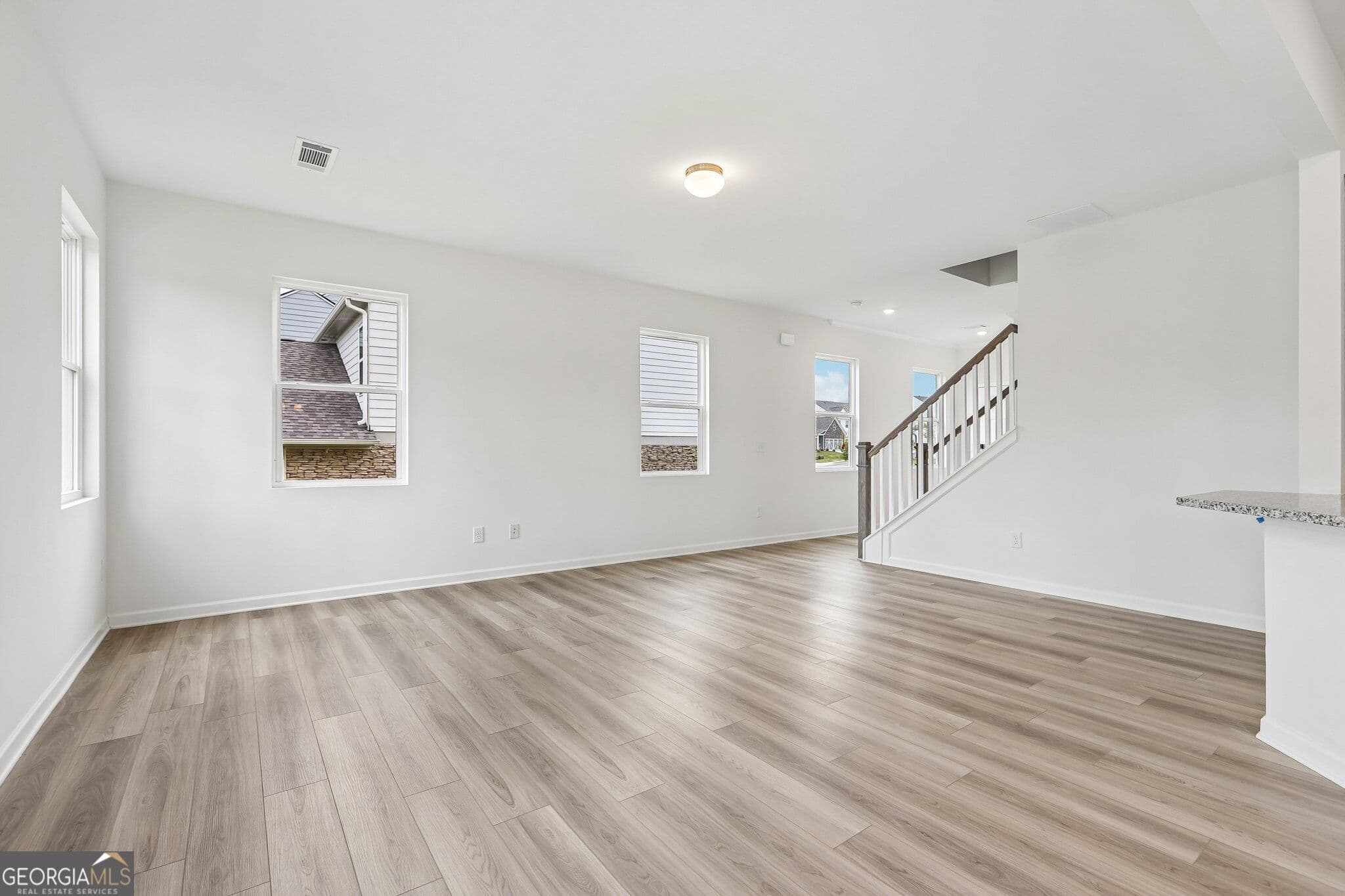 3 bedroom, 2.5 bathroom, 1,804 sq ft townhouse for sale at 48 Umber Lane LOT 18, Newnan, GA 30263 — photo 3