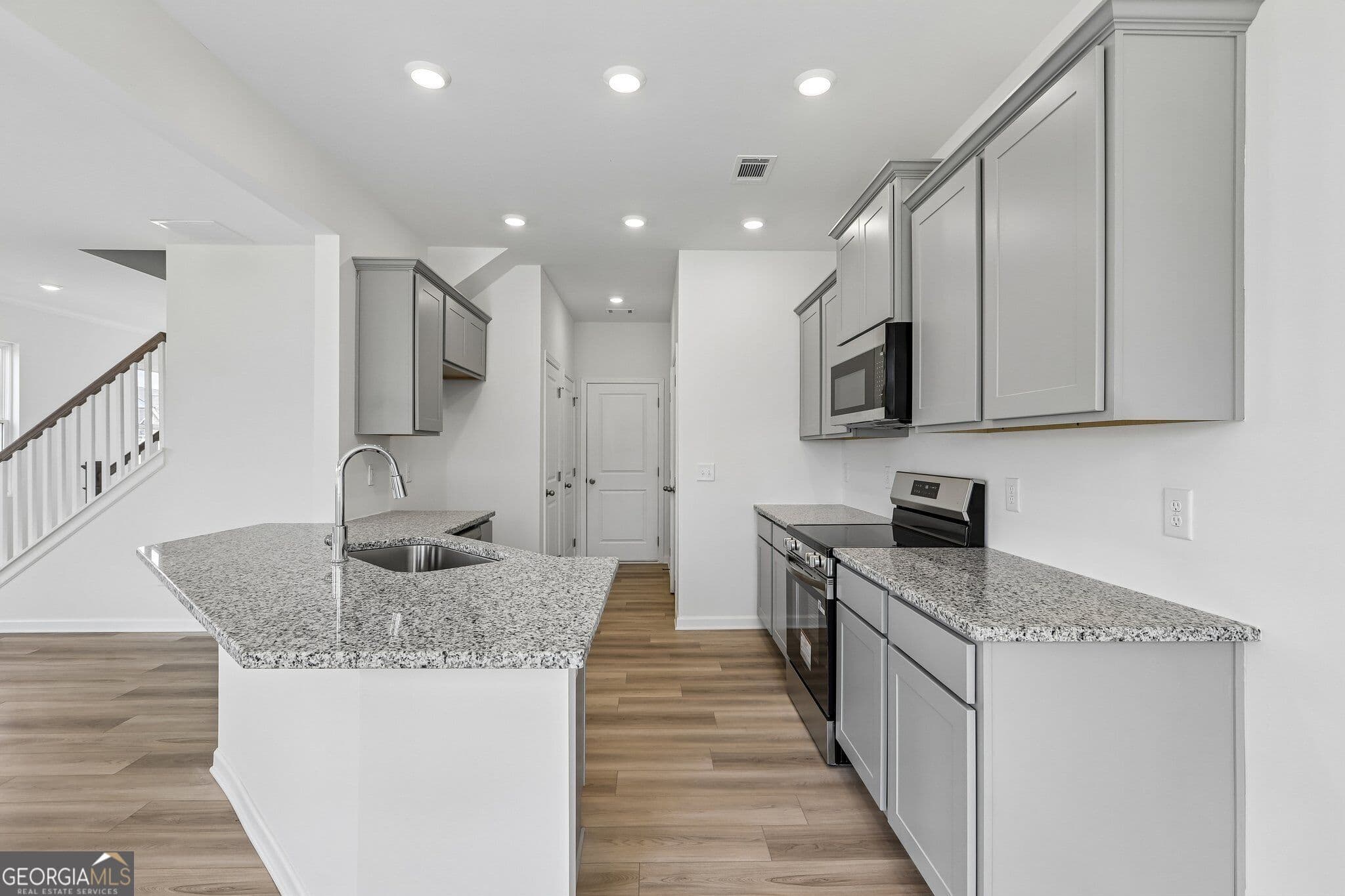 3 bedroom, 2.5 bathroom, 1,804 sq ft townhouse for sale at 48 Umber Lane LOT 18, Newnan, GA 30263 — photo 10