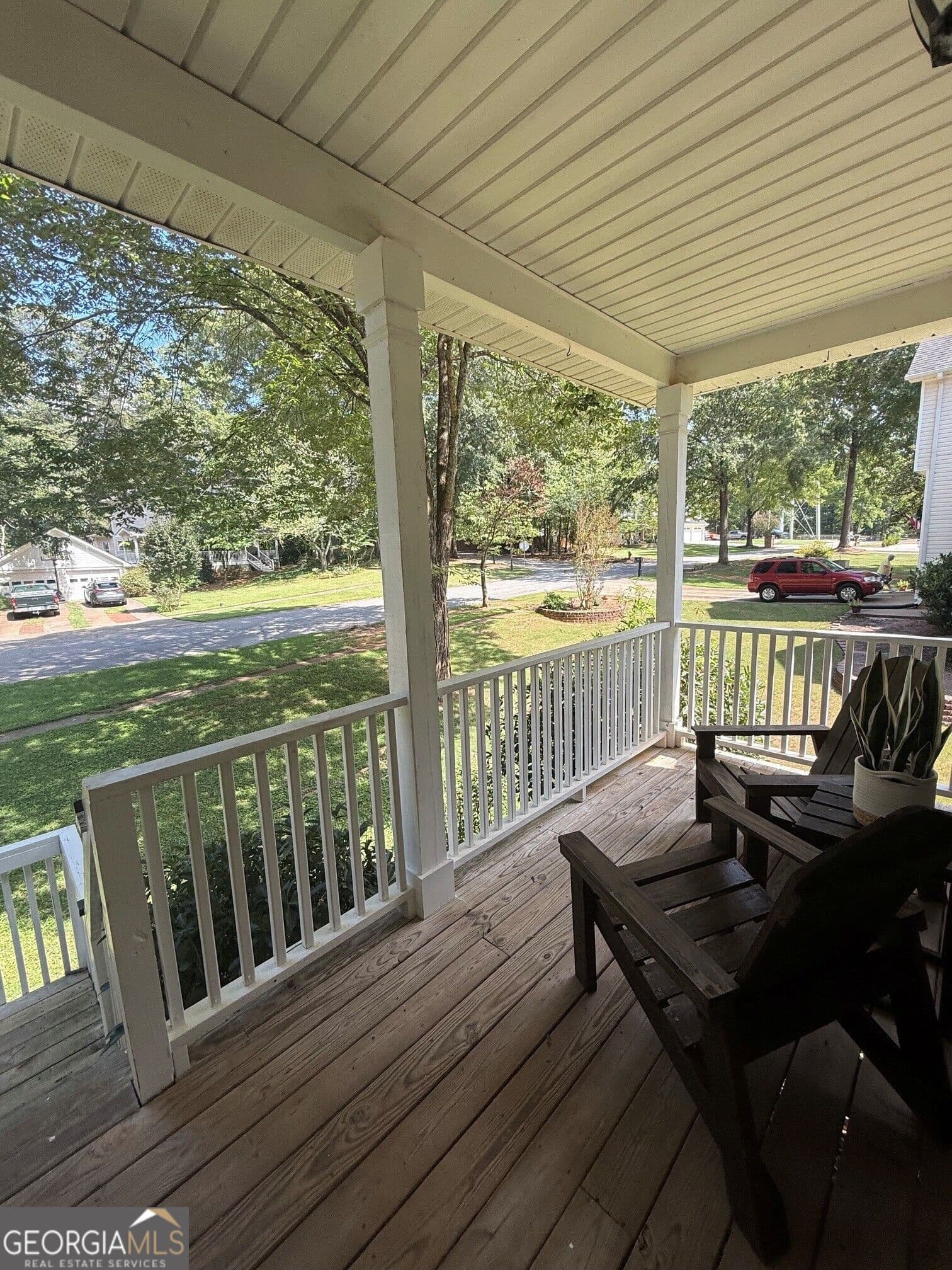 3 bedroom, 2.5 bathroom, 2,336 sq ft single family residence for sale at 74 Willow Dell Drive, Senoia, GA 30276 — photo 3