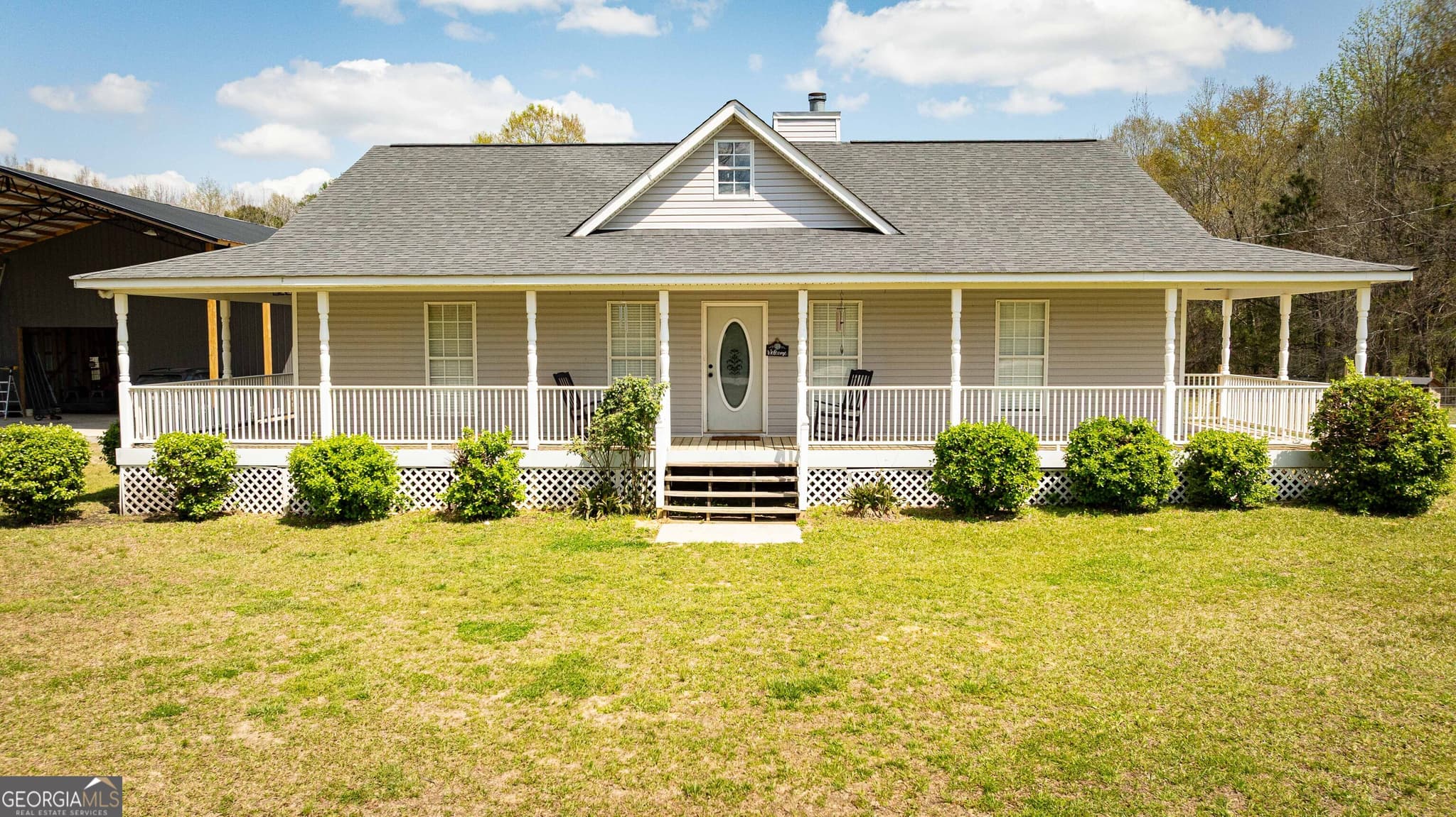 4 bedroom, 2 bathroom, 1,640 sq ft single family residence for sale at 647 Pine Valley Road, Meansville, GA 30256 — photo 3