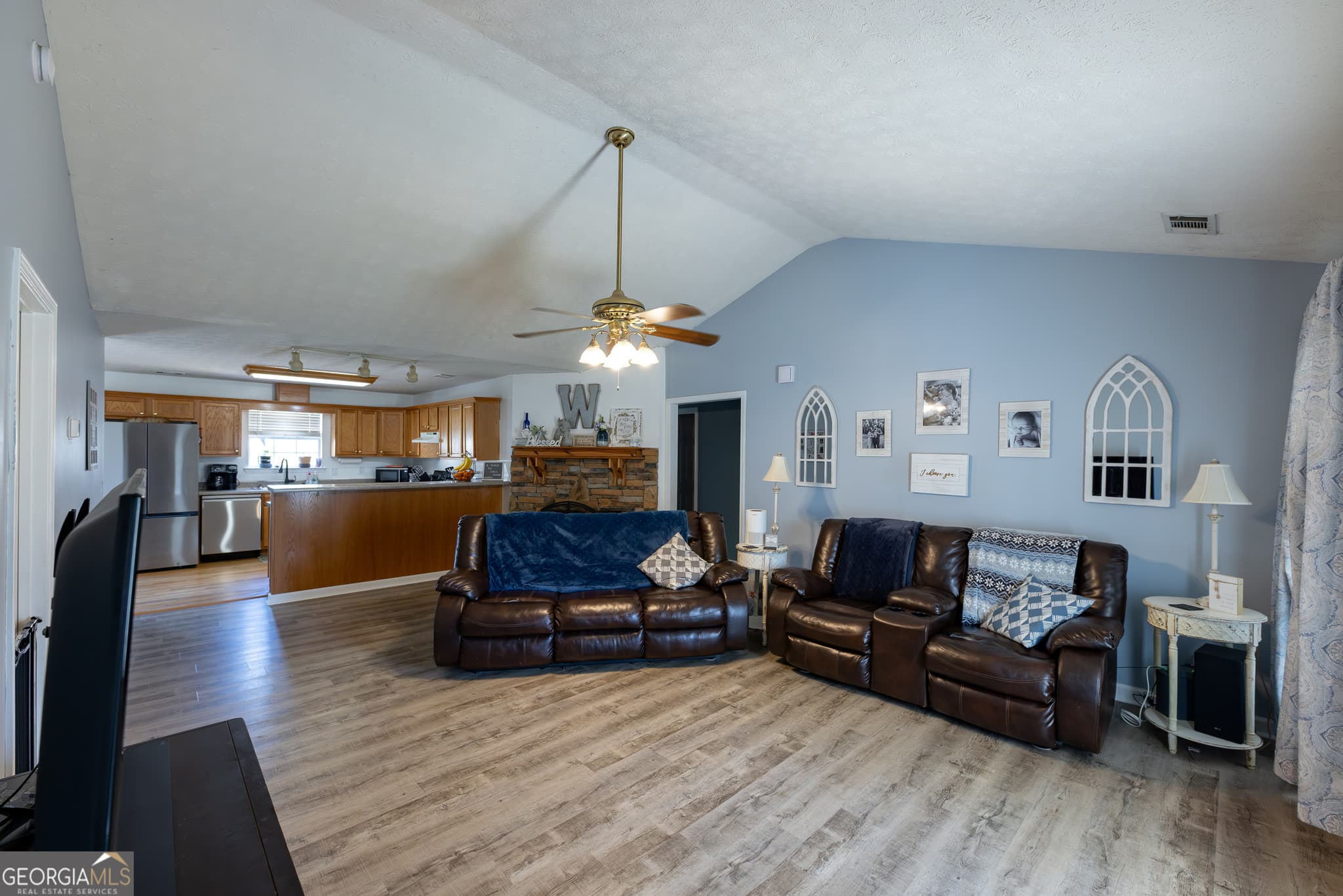 4 bedroom, 2 bathroom, 1,640 sq ft single family residence for sale at 647 Pine Valley Road, Meansville, GA 30256 — photo 9