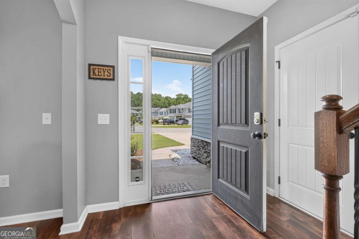 5 bedroom, 3 bathroom, 2,820 sq ft single family residence for sale at 431 Sunbury Drive, Richmond Hill, GA 31324 — photo 10