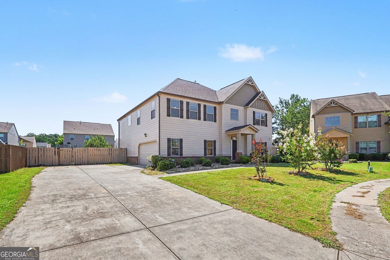 4 bedroom, 2.5 bathroom, 3,370 sq ft single family residence for sale at 55 Silver Willow Court, Covington, GA 30016 — photo 3