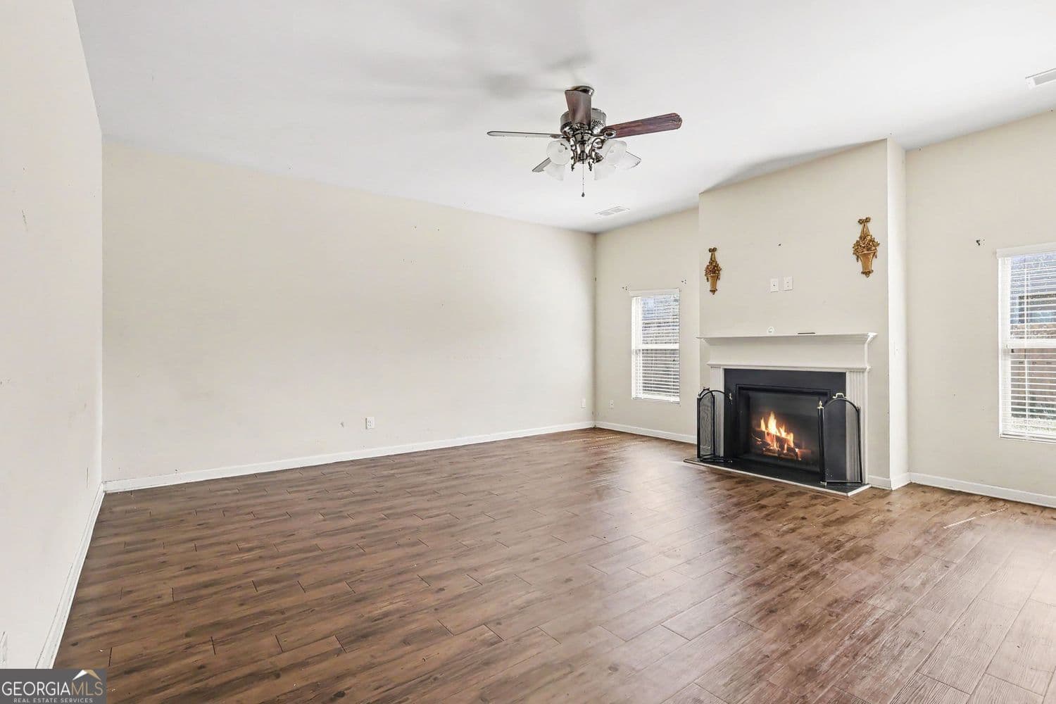 4 bedroom, 2.5 bathroom, 3,370 sq ft single family residence for sale at 55 Silver Willow Court, Covington, GA 30016 — photo 10